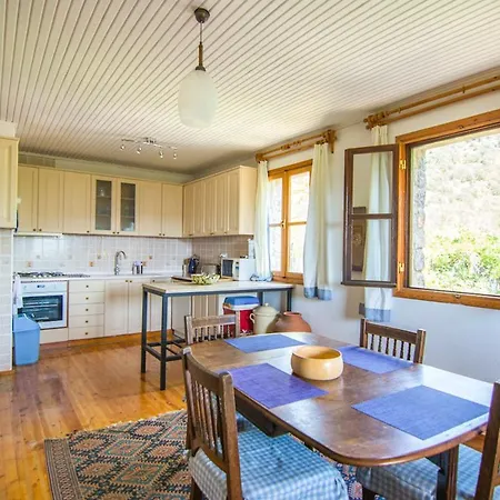 Belen Sleeps 6 With Pool Air Con And Wifi וילה Kayakoy
